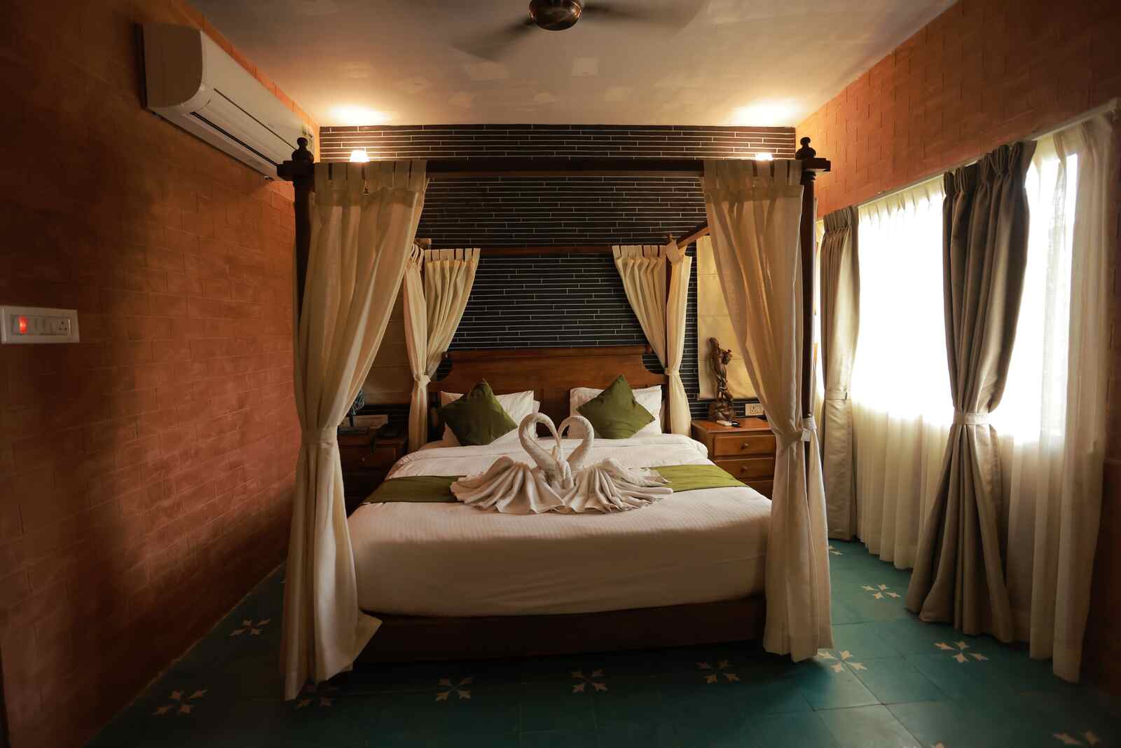 Jacuzzi King Suite, photo 7